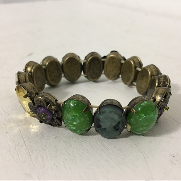 💓 Vintage Modern Cameo & Bead Stretch Bracelet Set - Picture 3 of 11